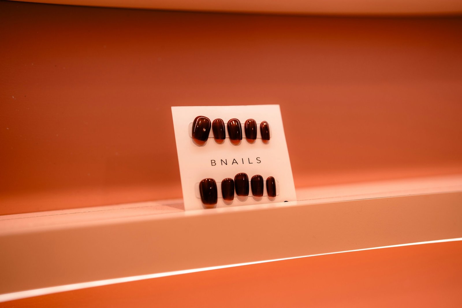 Achieve Effortless Elegance with French Tip Press-On Nails